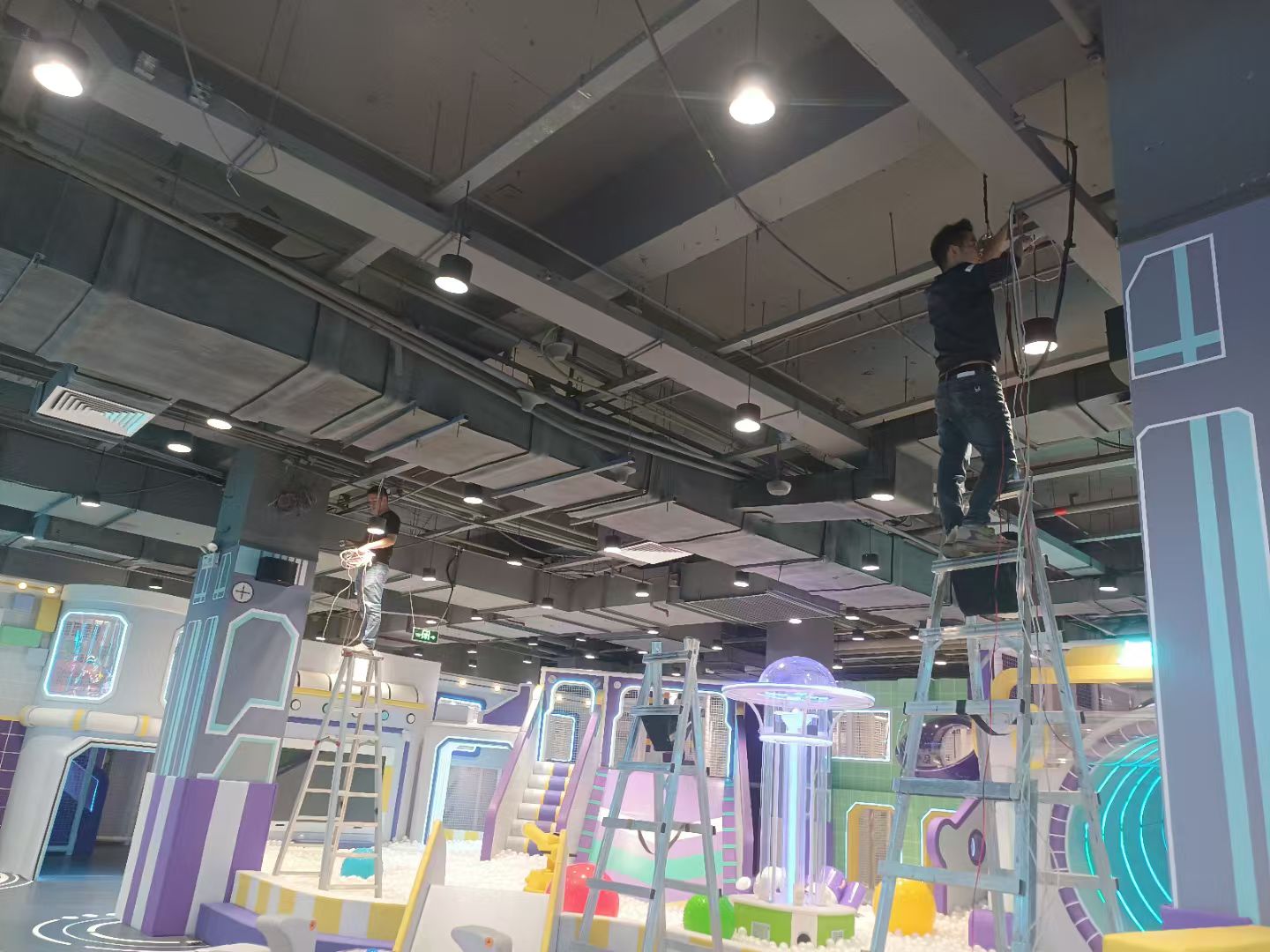 南村万达监控网络广播系统综合型工程day8